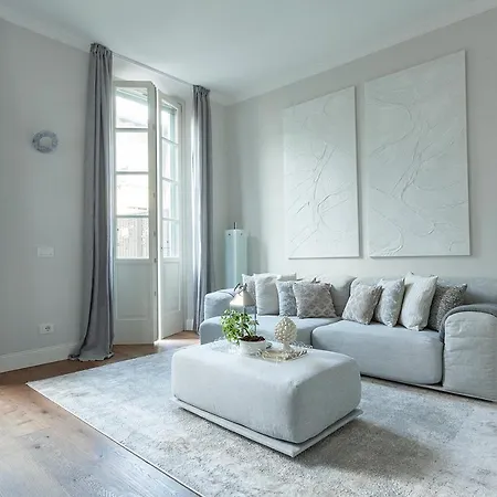 Elegant In With Terrace Como