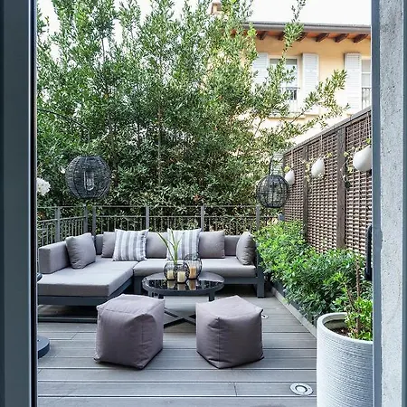 Elegant In With Terrace *